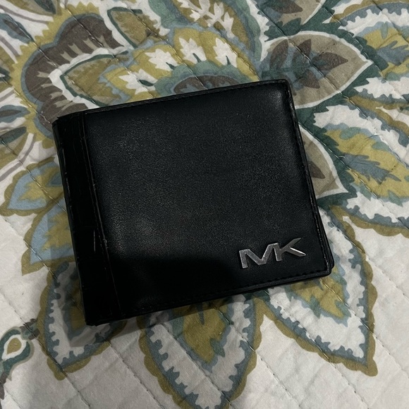 Michael Kors Black Leather Card Holder - Picture 1 of 7
